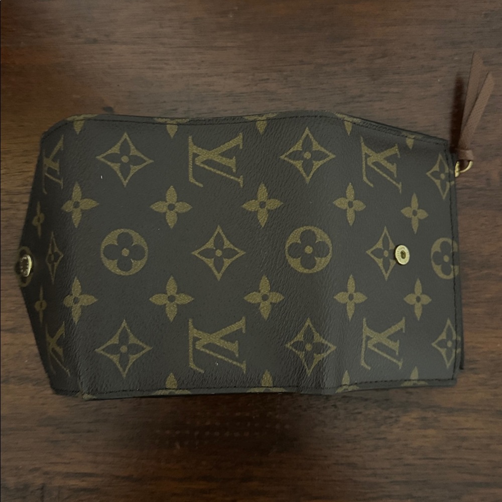 Louis Vuitton Monogram Brown Wallet with Gold-Tone Snap - Picture 5 of 6